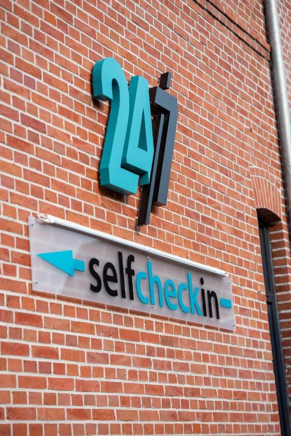فندق 24/7 Selfcheckin لير المظهر الخارجي الصورة